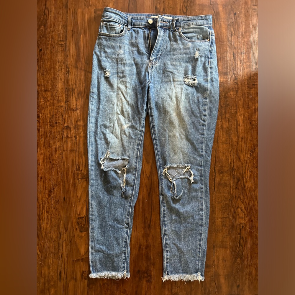 Raw hem high waisted skinny jeans